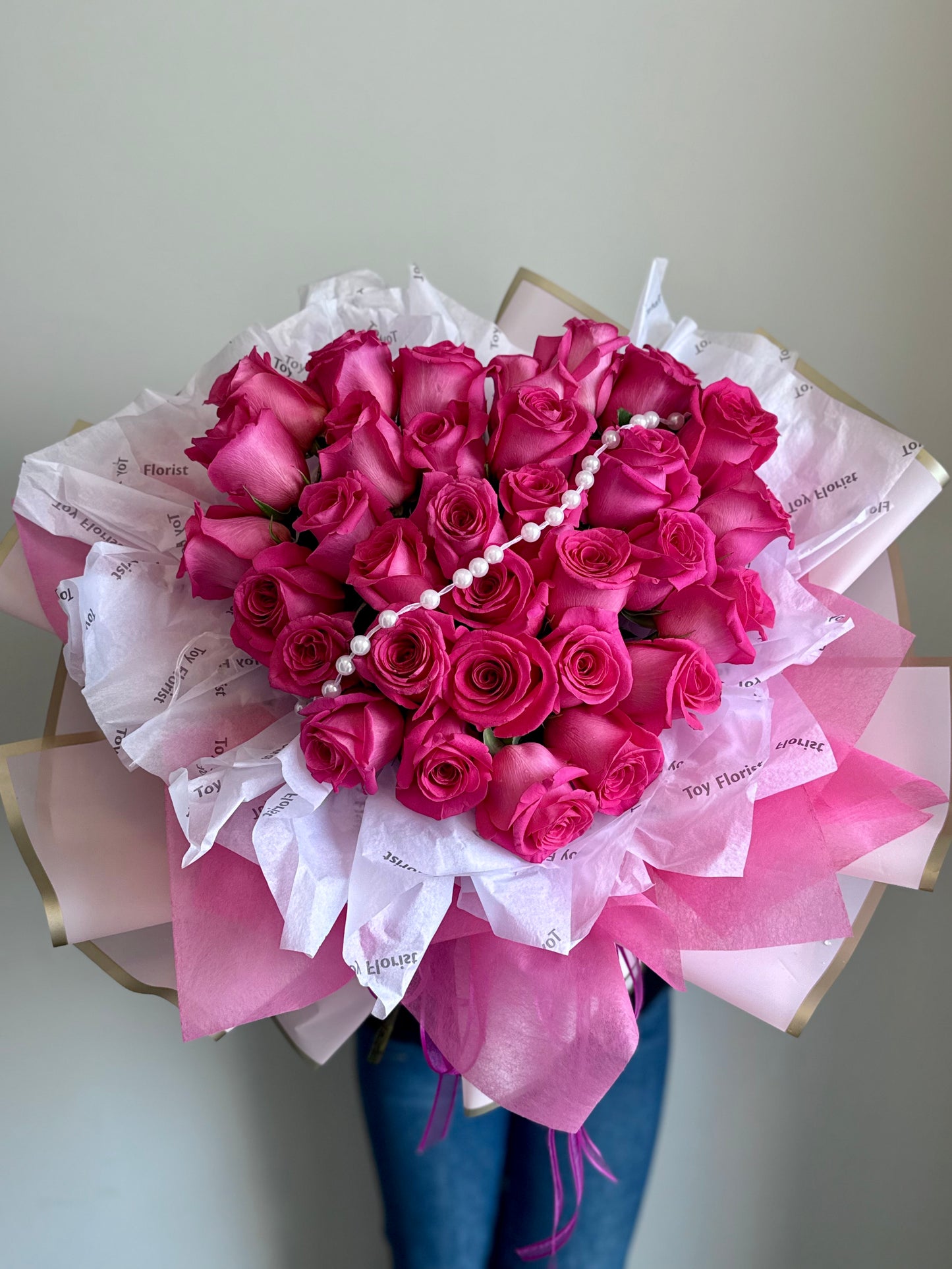 pink roses heart shape