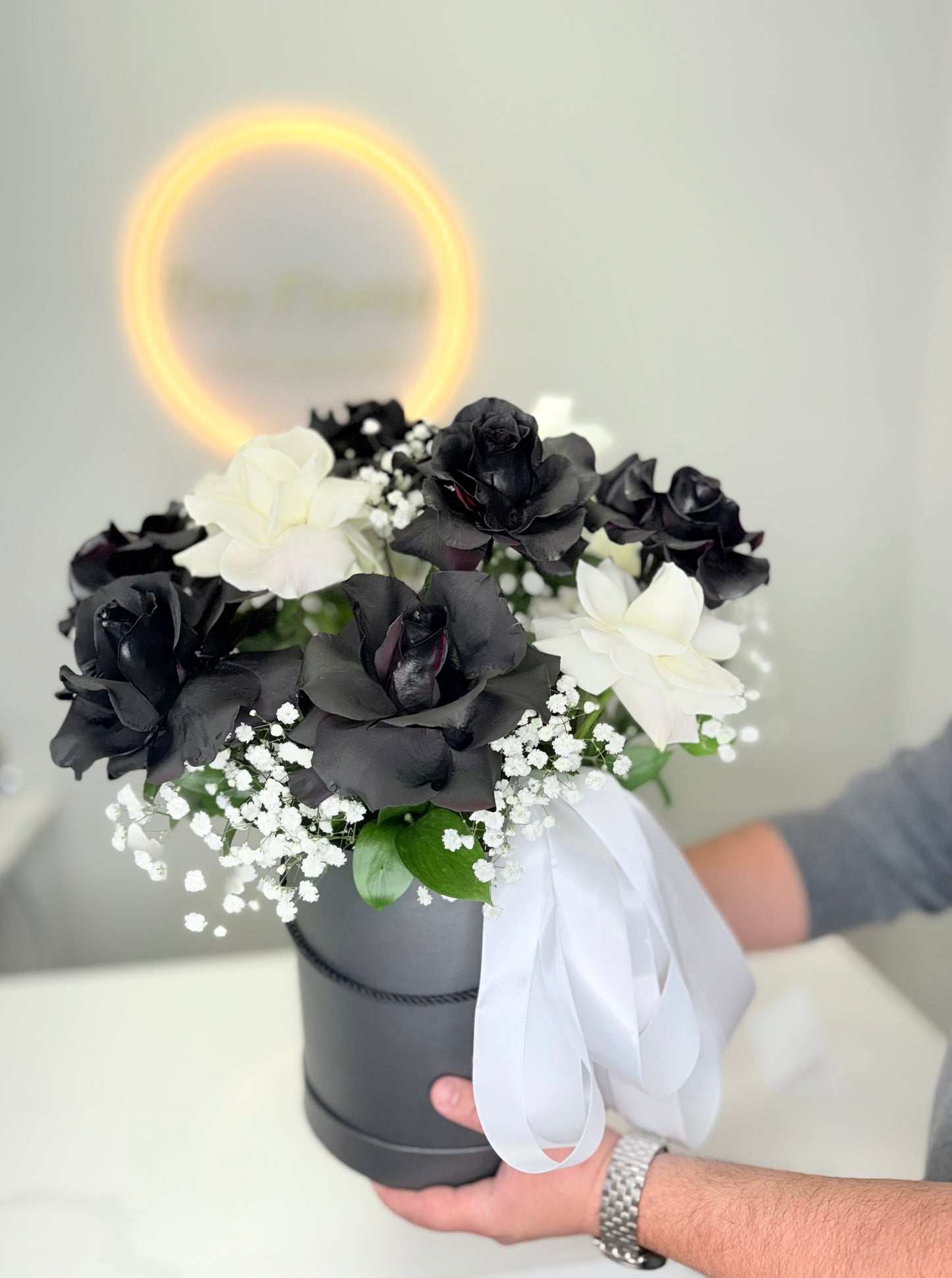 Noir & Blanc Elegance