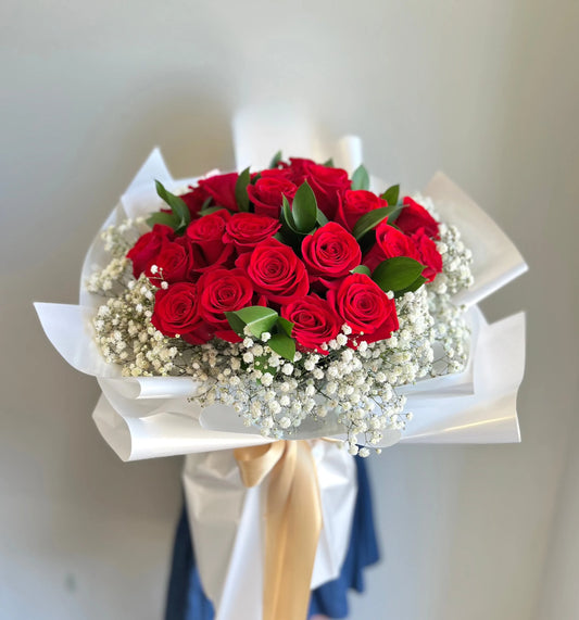 Red Passion (25 stem roses) - Roses With Baby’s Breath