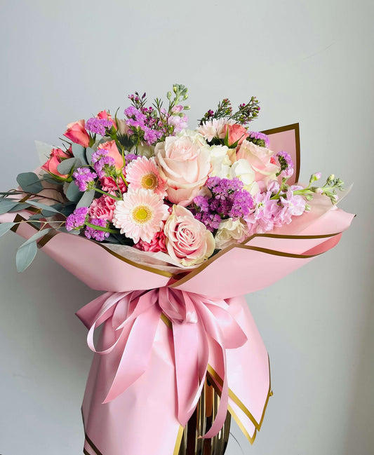 Bridal shower pink bouquet flower rose