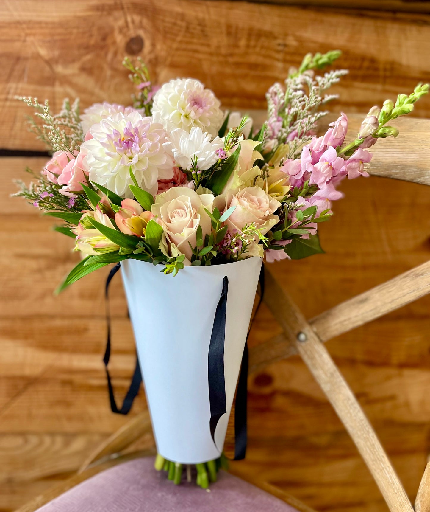 Soft Radiance Flower Cone