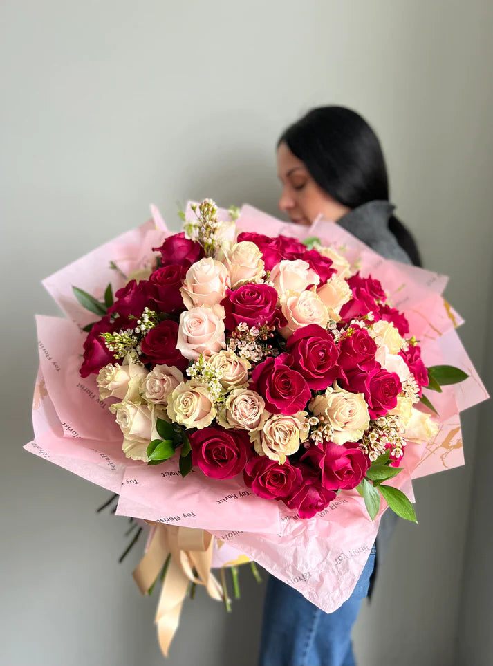 How Much Is a 50 Roses Bouquet? | Toy Florist