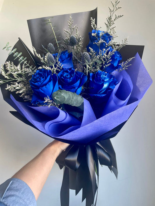 Half dozen blue roses bouquet (6 Blue Roses) - Toy Florist