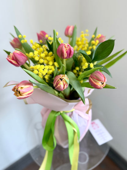 Simply Tulips