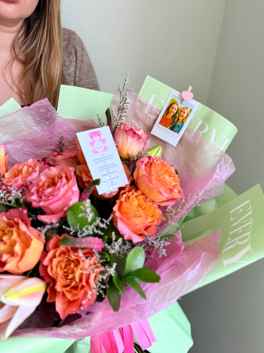 Mini Photo with Bouquet