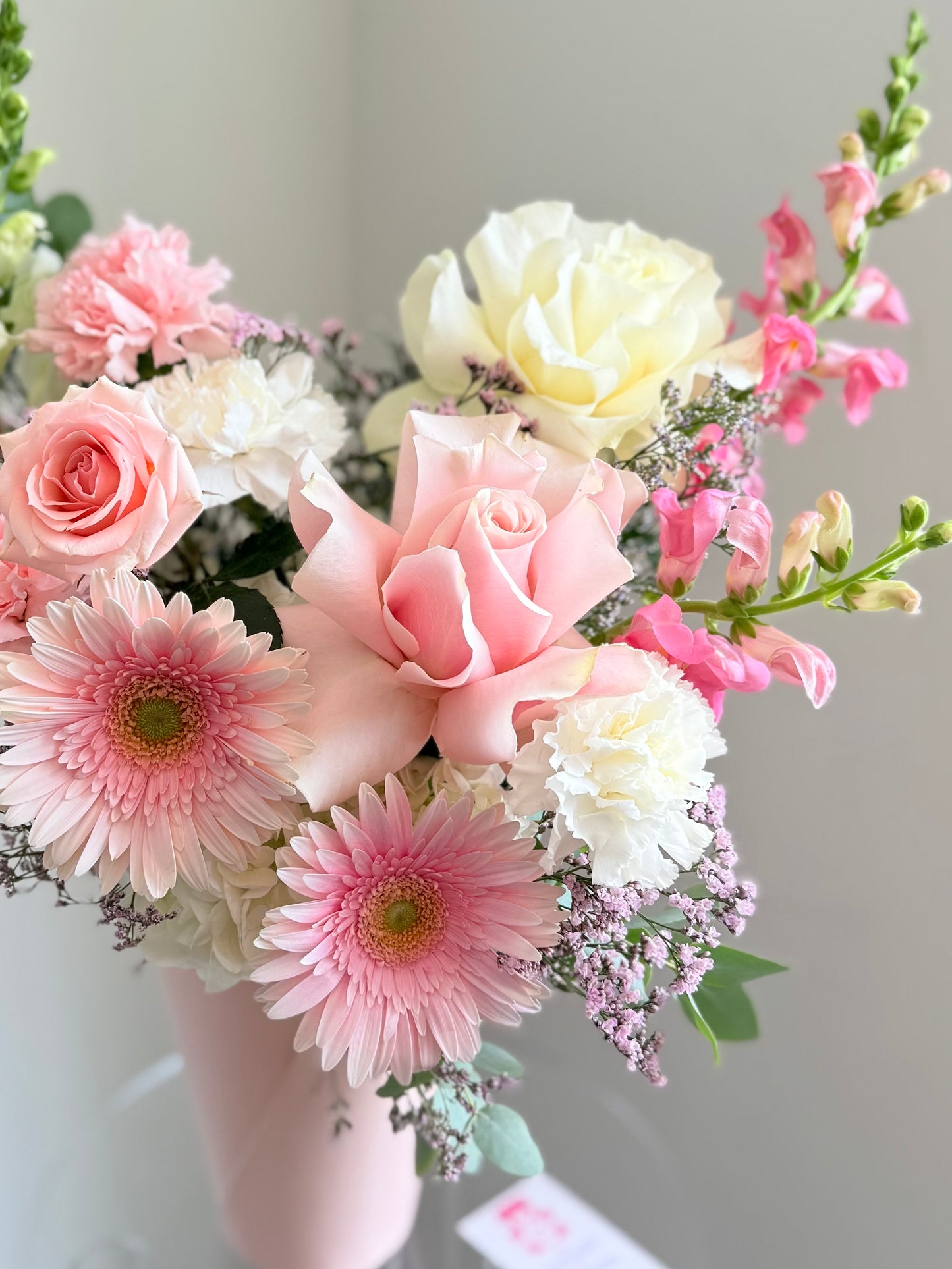 Soft Radiance Flower Cone