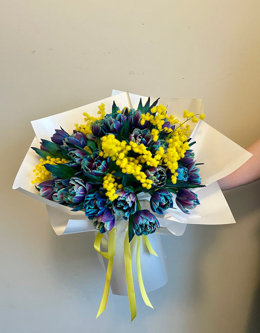 Vibrant Charm Bouquet - Toy Florist