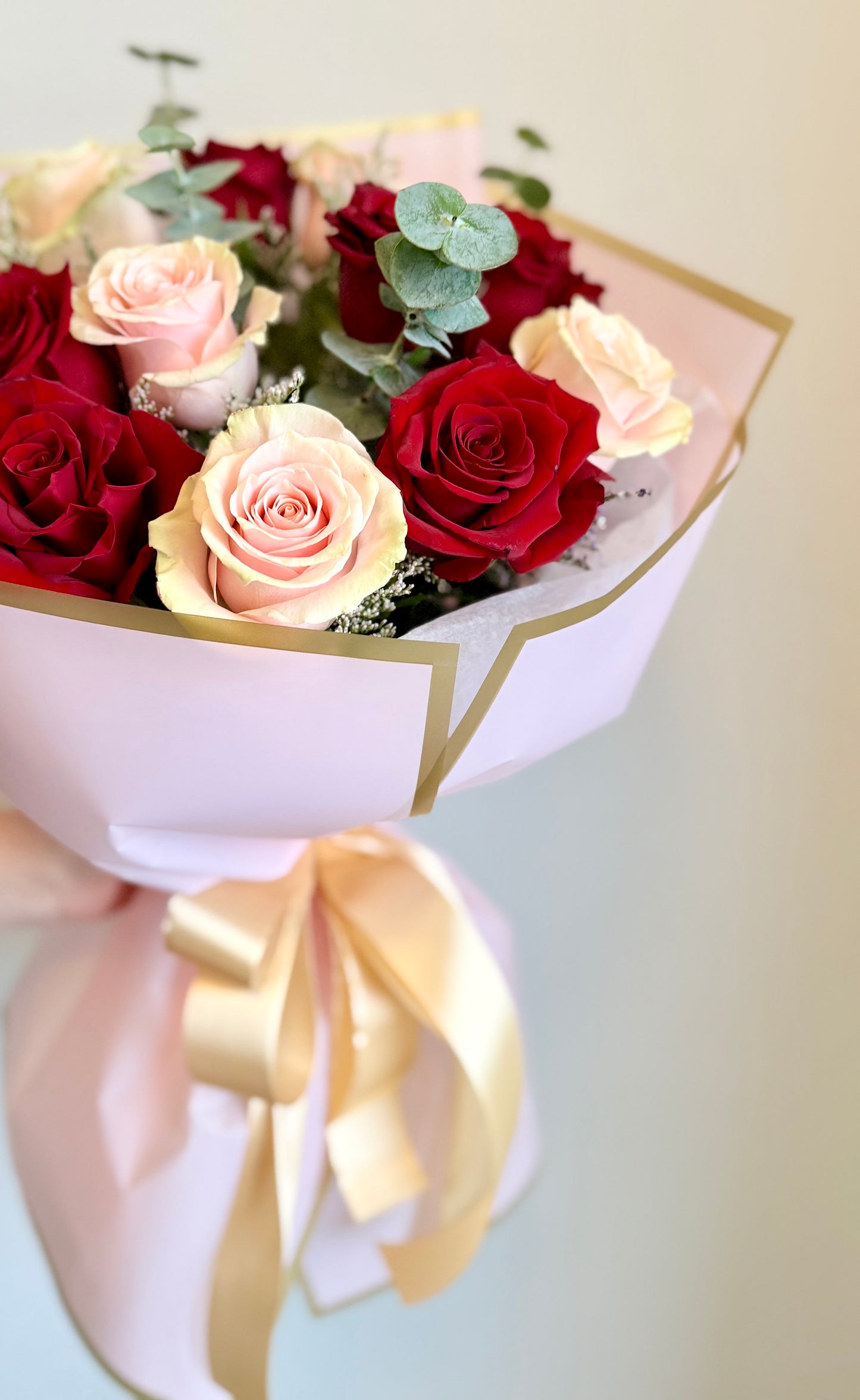 Love & Romance (12 stems)