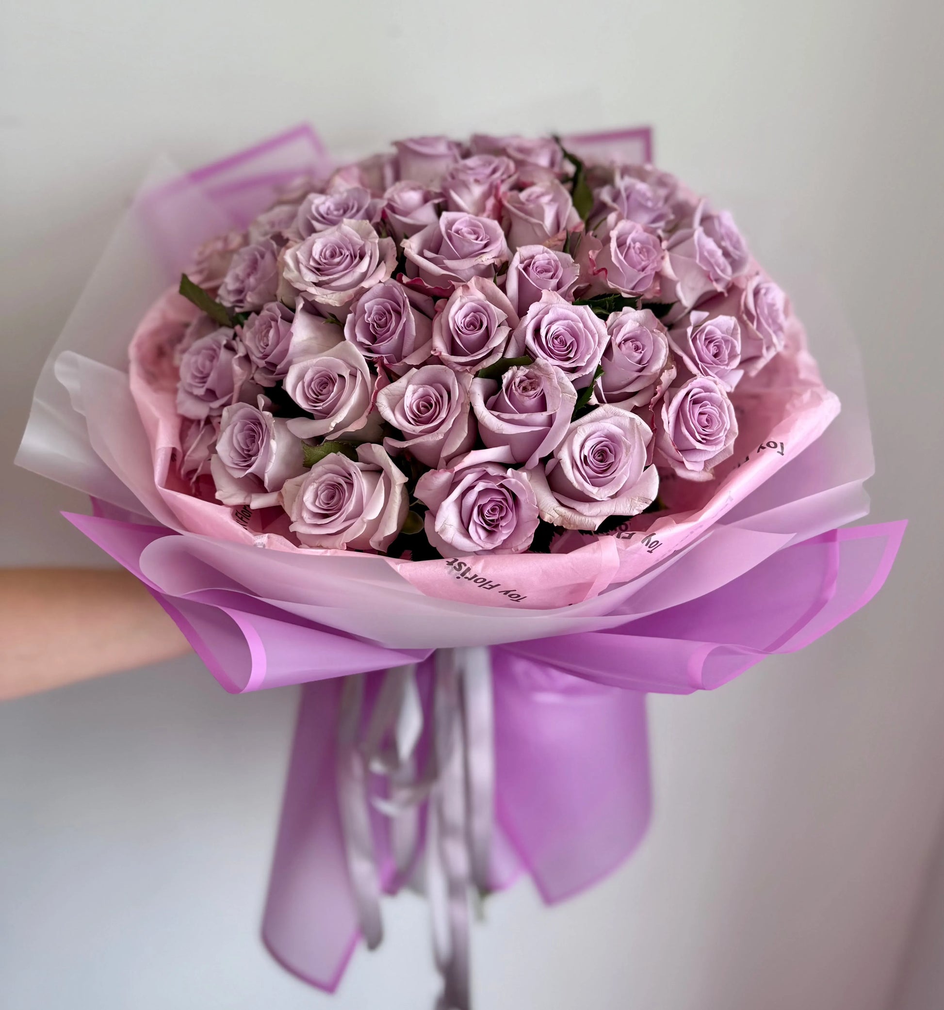 Purple Roses (100 stems)