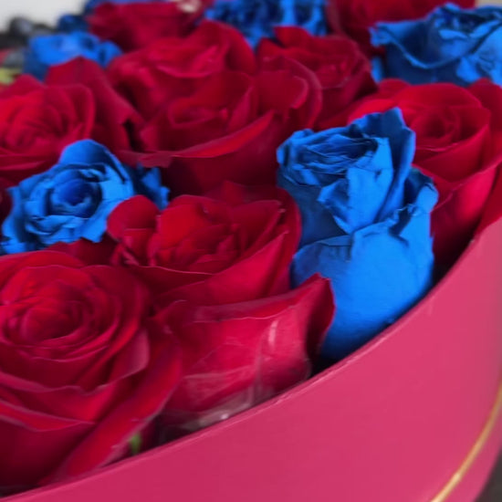 flower box hear shape blue rose