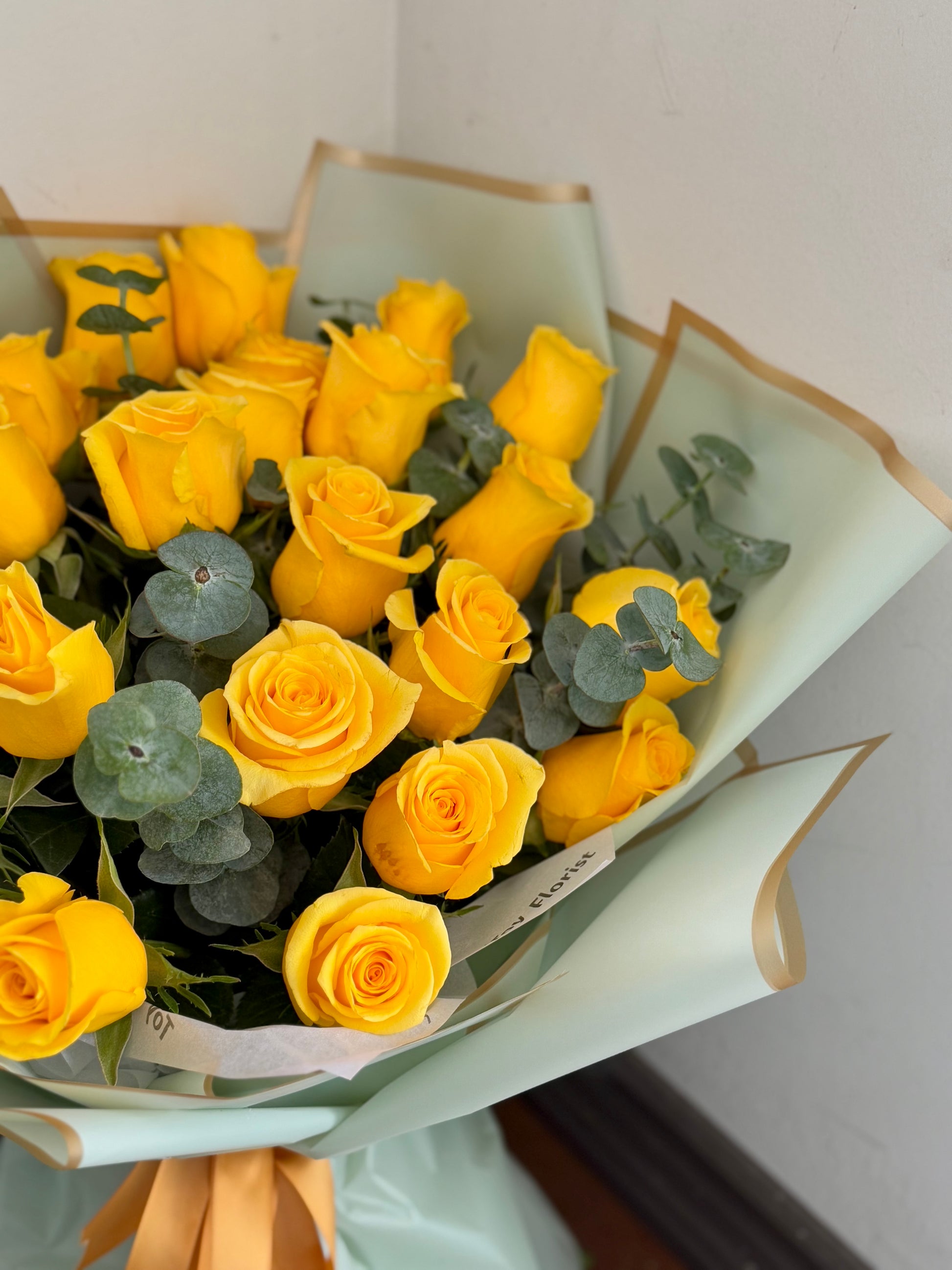 yellow rose bouquet  toronto