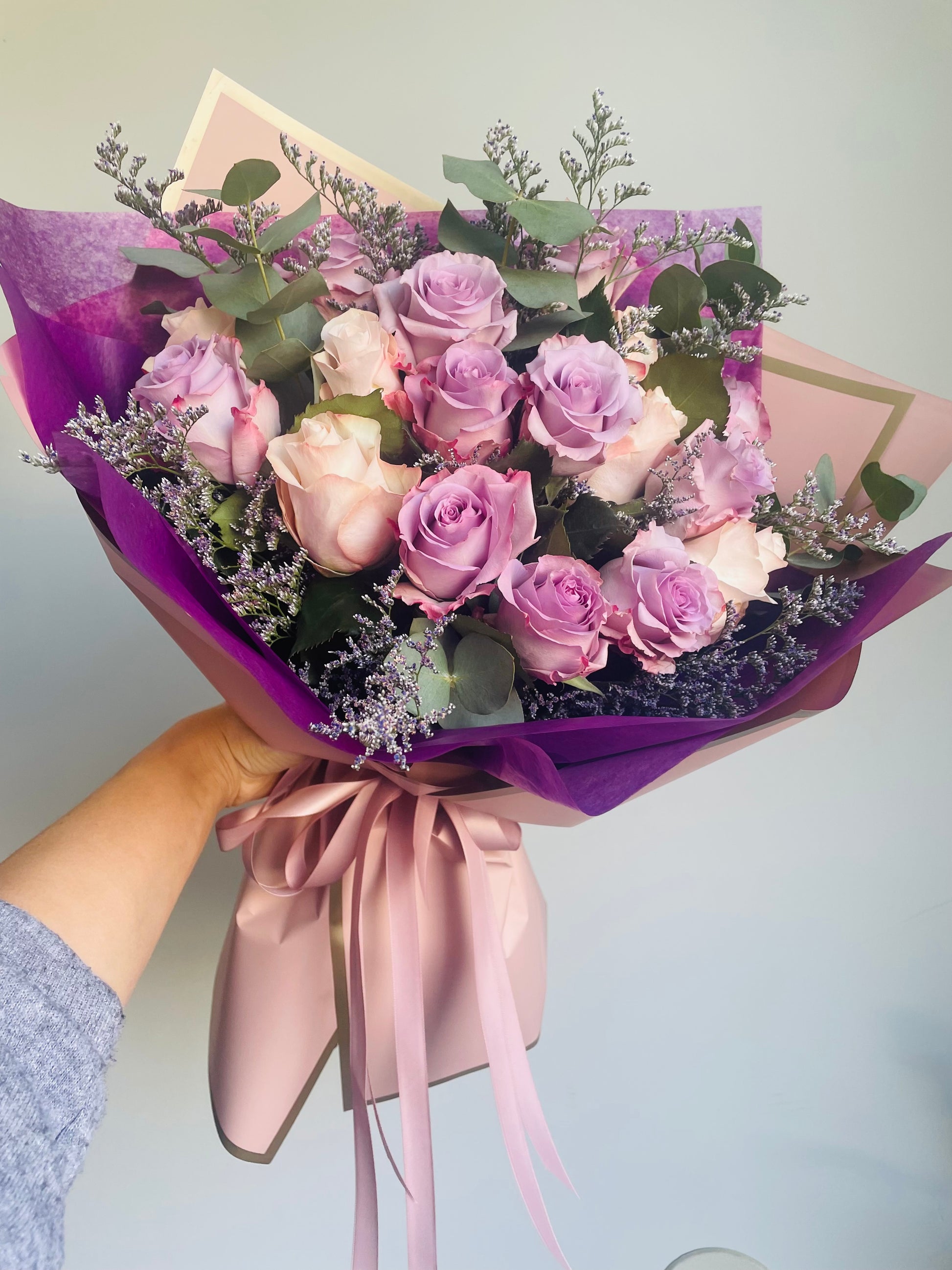 Purple Love pastel color roses - Toy Florist